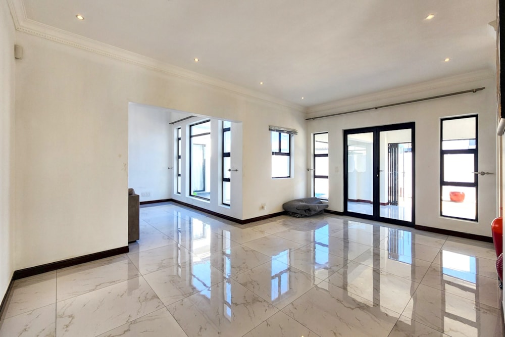 Double-storey house sold in Parklands North - 1TV1699045 Double-storey house sold in Parklands North - 1TV1699045