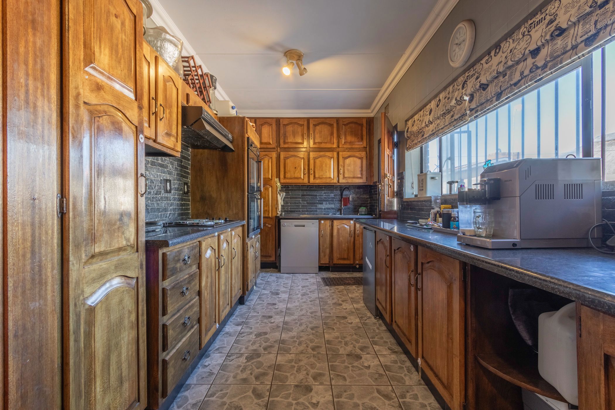 House for sale in Brenthurst - 1BJ1702070