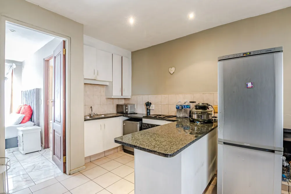 Apartment for sale in Hatfield - PT1697364 Apartment for sale in Hatfield - PT1697364