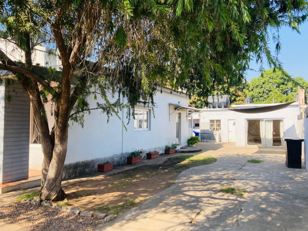 House to rent in Matola, Mozambique - 3MQ1702577 House to rent in Matola, Mozambique - 3MQ1702577