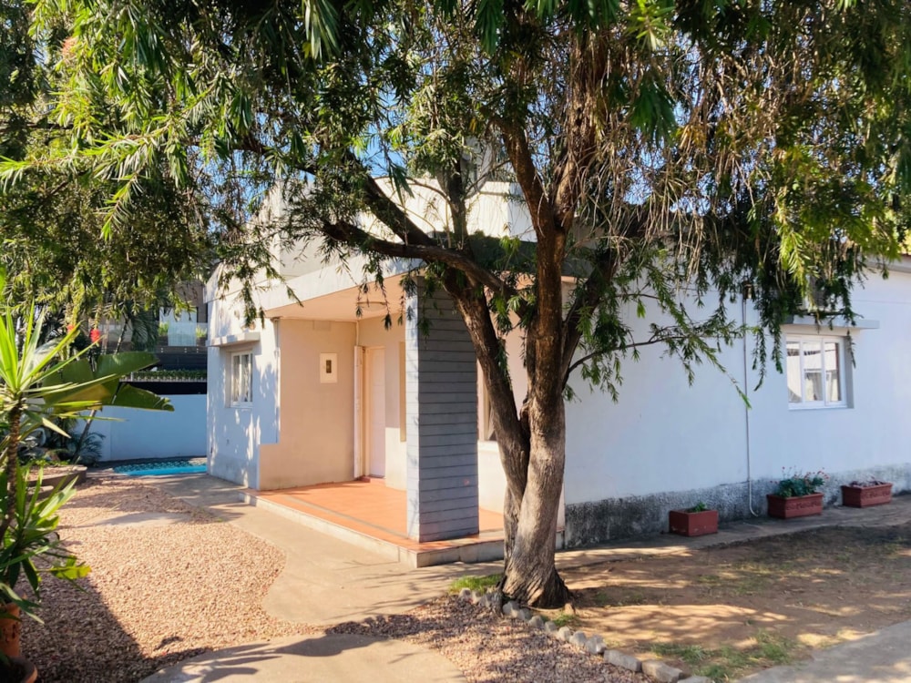 House to rent in Matola, Mozambique - 3MQ1702577 House to rent in Matola, Mozambique - 3MQ1702577