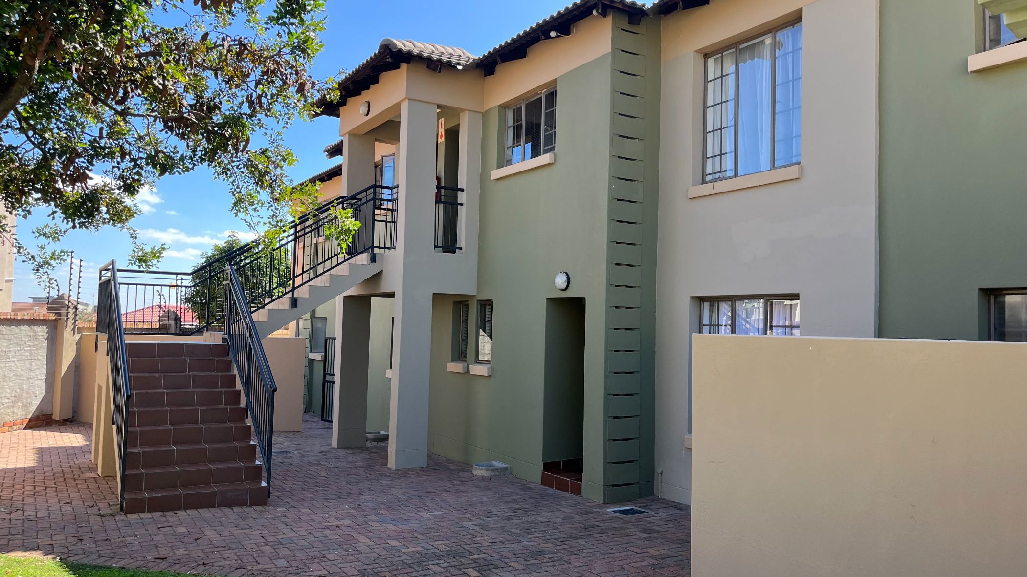 Townhouse sold in Bendor - 1PS1700947