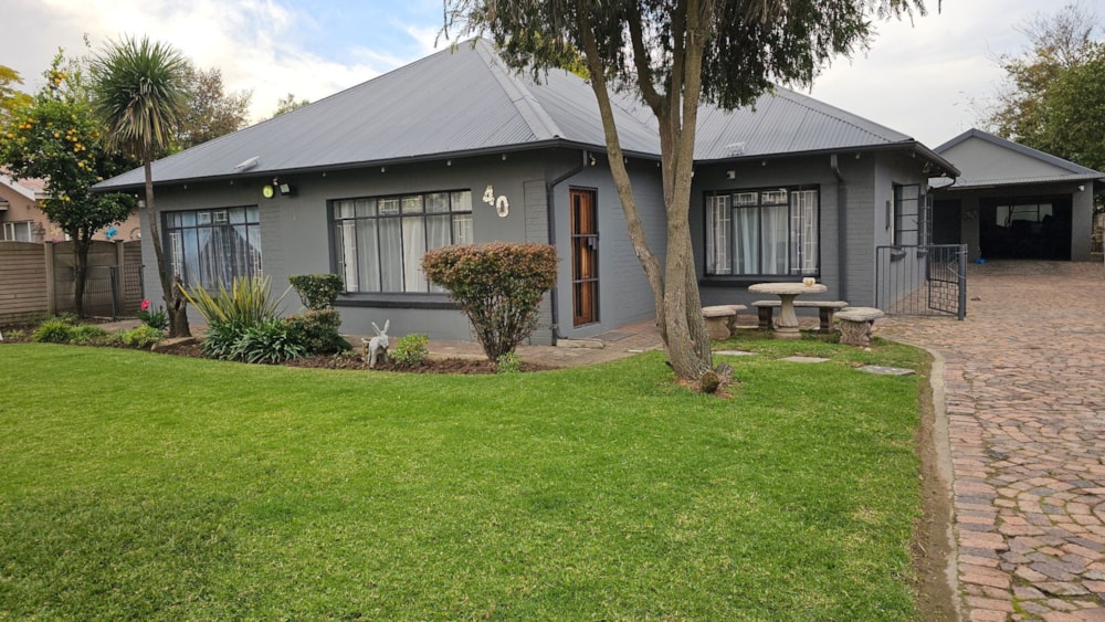 House for sale in Three Rivers North - 1VT1701030