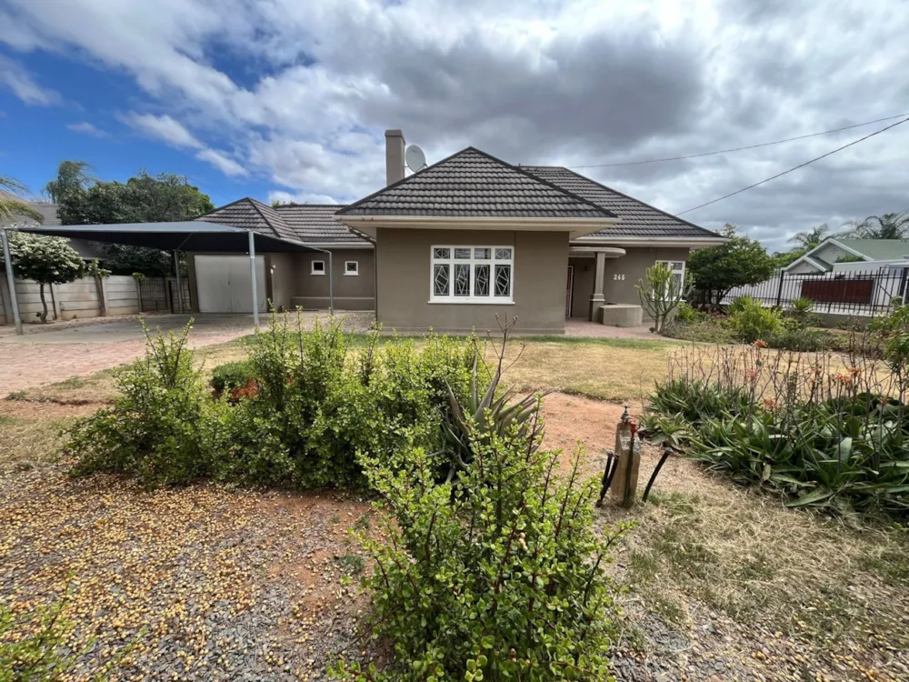 House sold in Wesbank, Oudtshoorn - 1OU1655989 House sold in Wesbank, Oudtshoorn - 1OU1655989