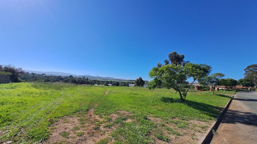Residential vacant land for sale in Heidelberg, Garden Route - 1SR1700332 Residential vacant land for sale in Heidelberg, Garden Route - 1SR1700332