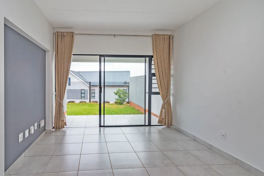 Apartment for sale in Homes Haven - 1KR1752648