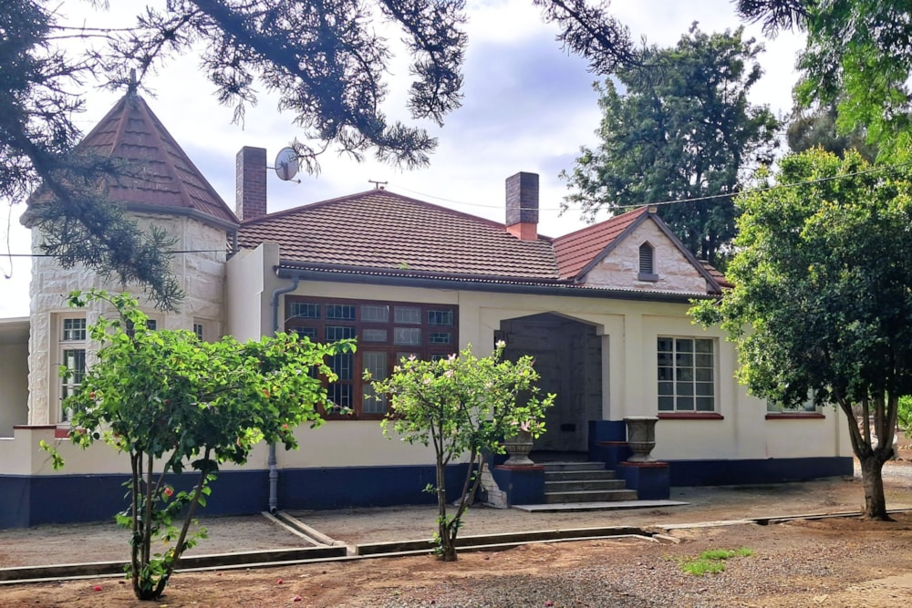 House for sale in Oudtshoorn North - 1OU1701320