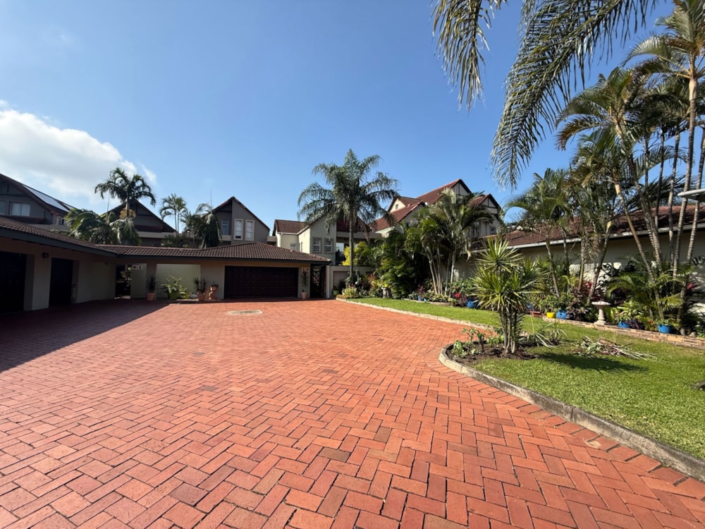 Apartment for sale in Meer en See - 1RY1720191 Apartment for sale in Meer en See - 1RY1720191