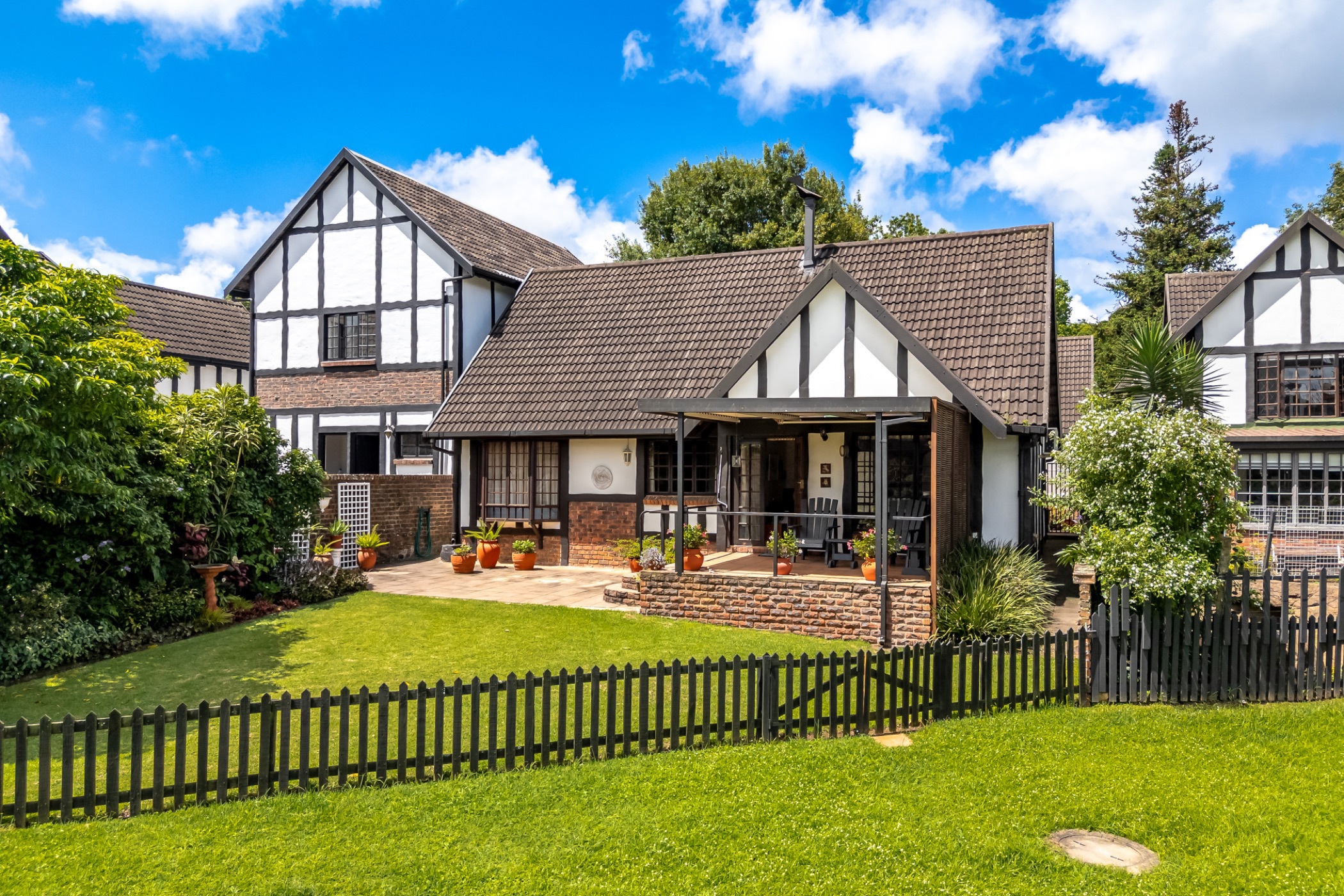 Security estate home sold in Hillcrest, Upper Highway - 1KF1691993