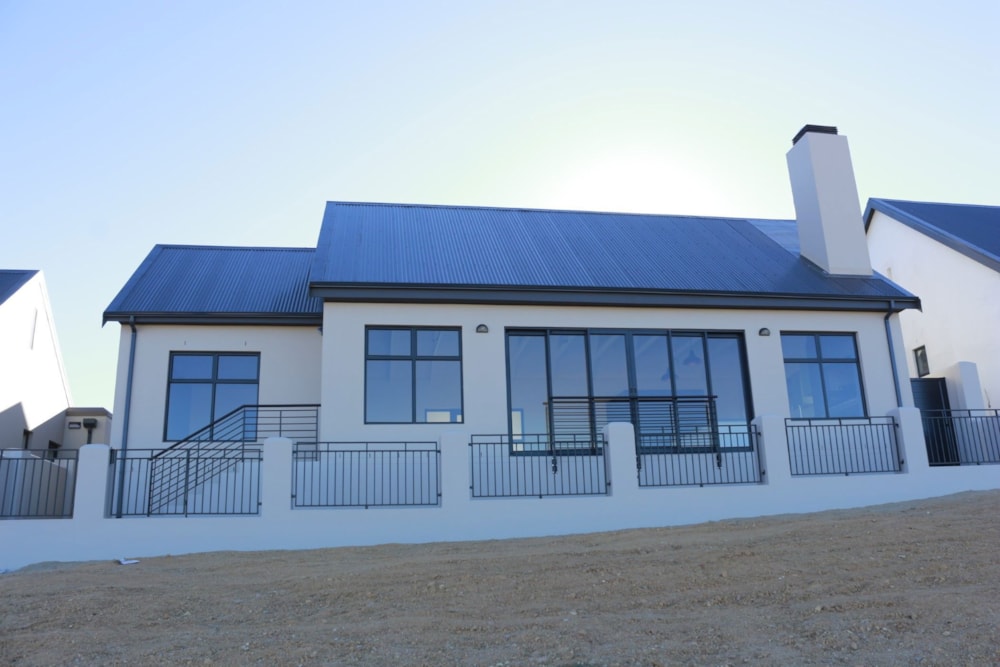 House let in Mount Royal Golf & Country Estate - 1SJ1699381 House let in Mount Royal Golf & Country Estate - 1SJ1699381