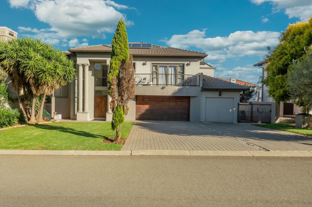 House for sale in Aspen Hills - 1GV1693128 House for sale in Aspen Hills - 1GV1693128