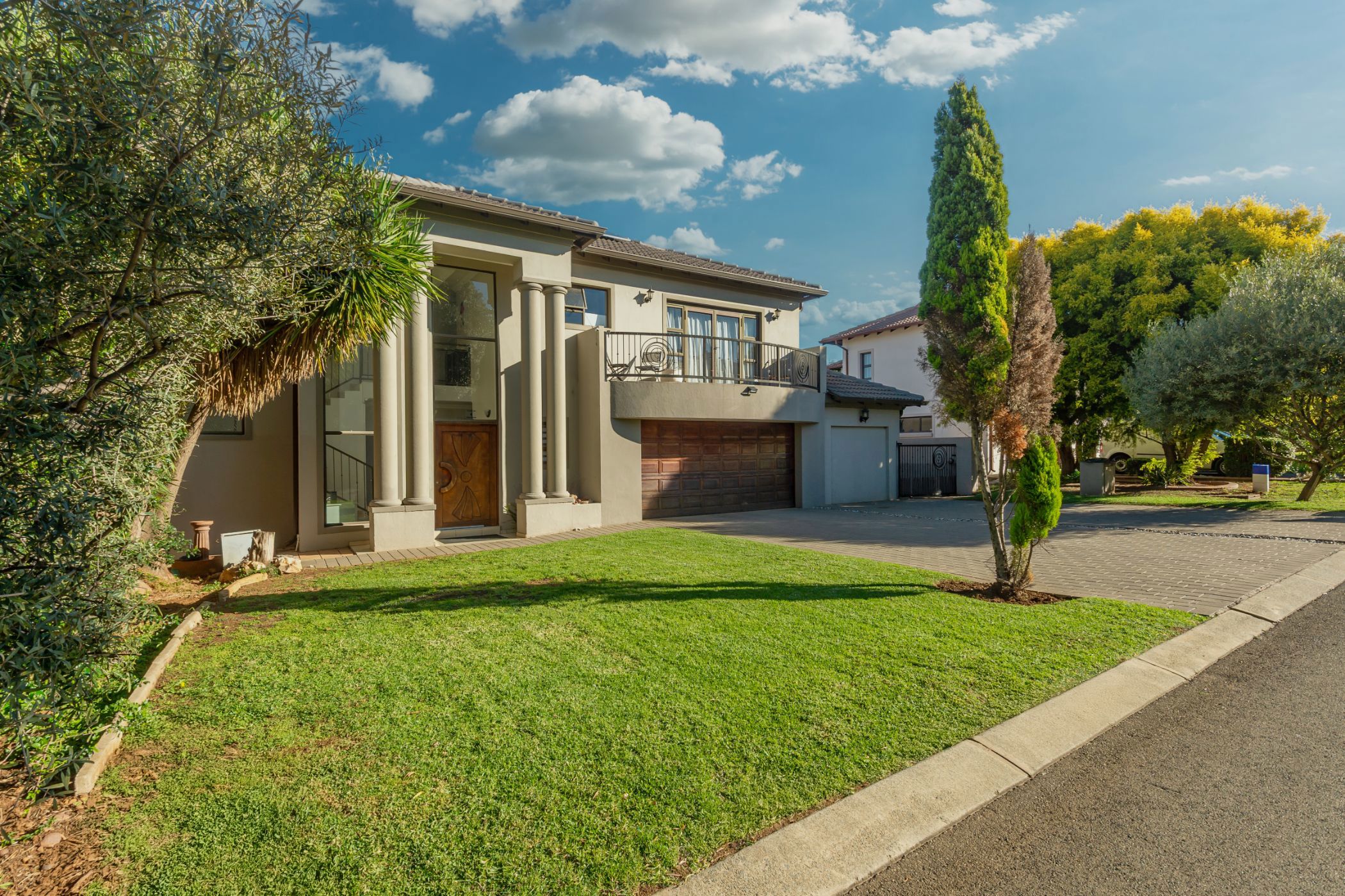 House for sale in Aspen Hills - 1GV1693128