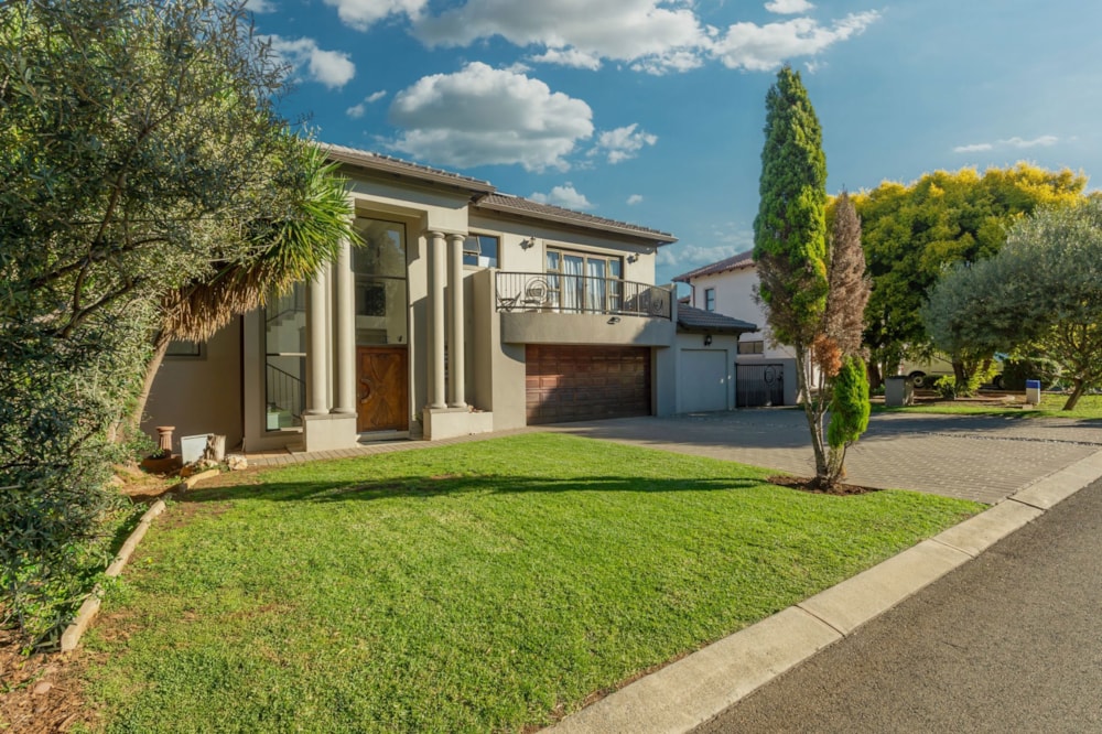 House for sale in Aspen Hills - 1GV1693128 House for sale in Aspen Hills - 1GV1693128