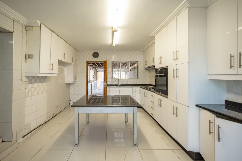 Commercial Building for sale in Sparks Estate - 1WP1700361 Commercial Building for sale in Sparks Estate - 1WP1700361