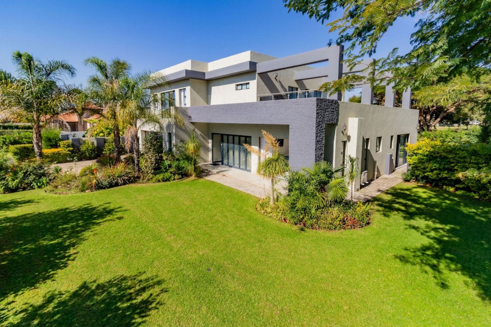 Double-storey house for sale in The Islands Estate - 1HR1702818 Double-storey house for sale in The Islands Estate - 1HR1702818