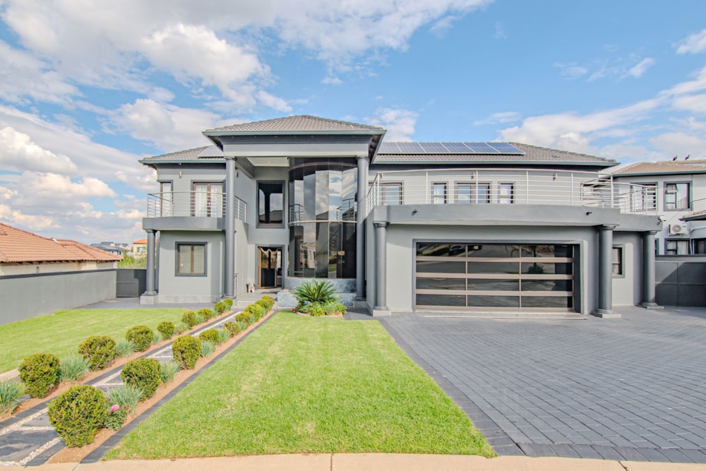 Golf estate house for sale in Blue Valley Golf Estate - CN1697667 Golf estate house for sale in Blue Valley Golf Estate - CN1697667