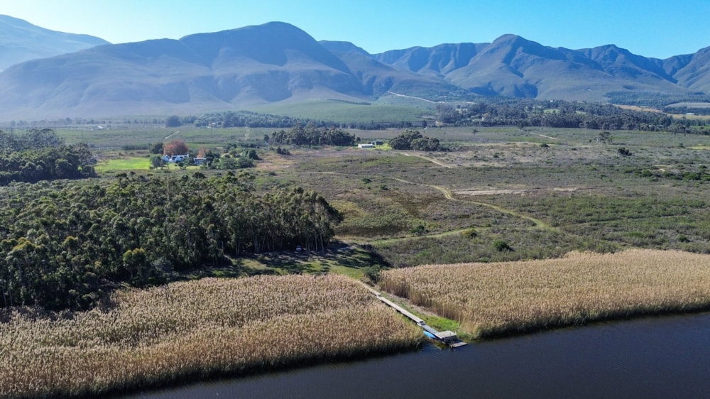 Fynbos farm for sale in Hermanus Rural - HF1699799 Fynbos farm for sale in Hermanus Rural - HF1699799