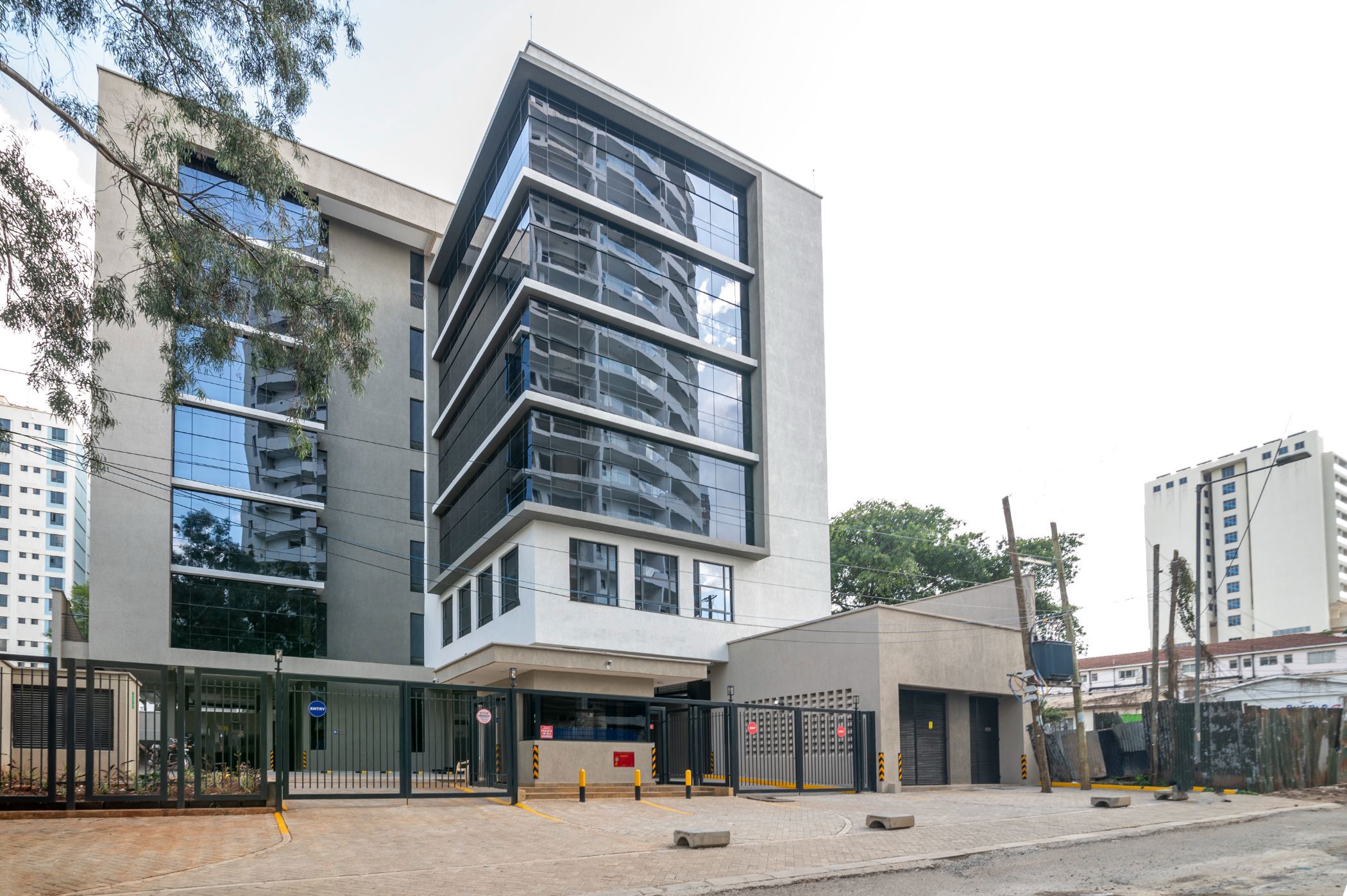 Commercial office for sale in Kilimani, Kenya - 3KE1701478