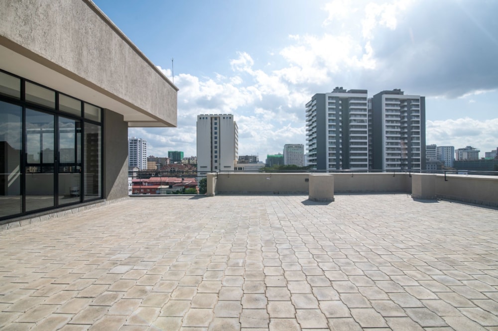 Commercial office for sale in Kilimani, Kenya - 3KE1701478