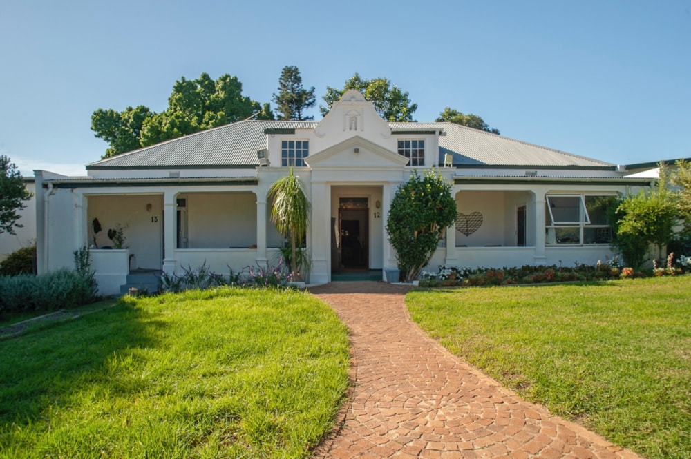 Wine farm for sale in Stellenbosch Farms - ST1696156 Wine farm for sale in Stellenbosch Farms - ST1696156