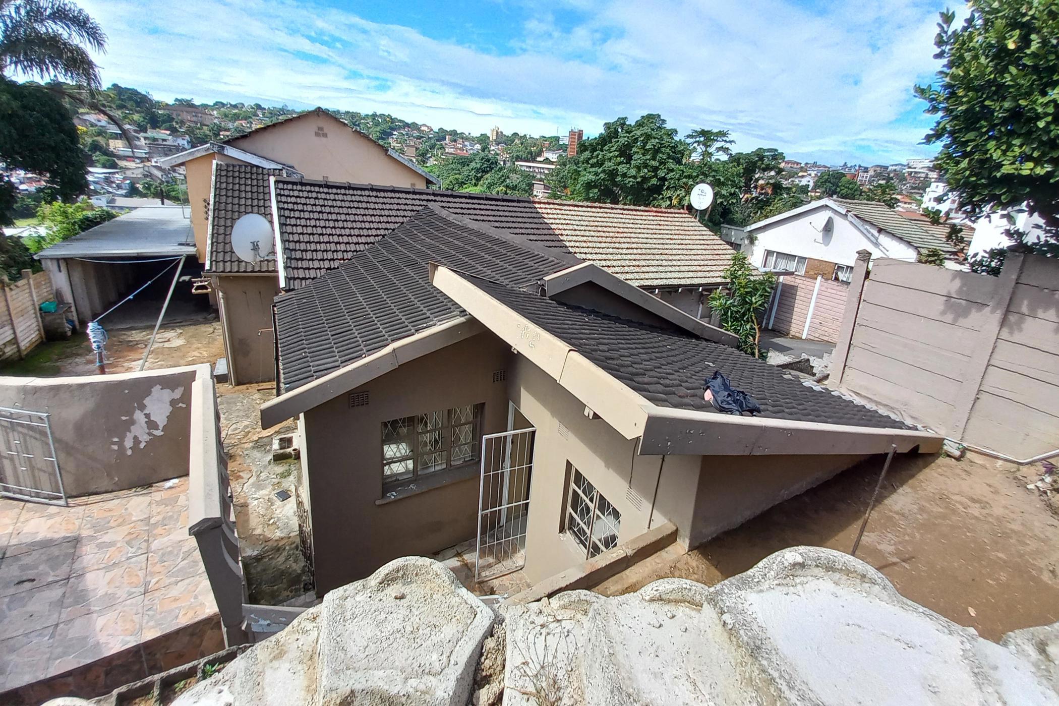 House let in Sydenham, Overport - 1WP1699279