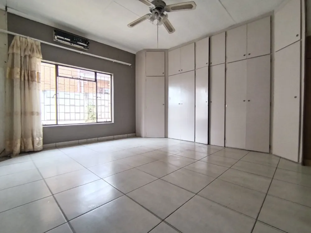House sold in Sunset View, Newcastle - 1NW1702196