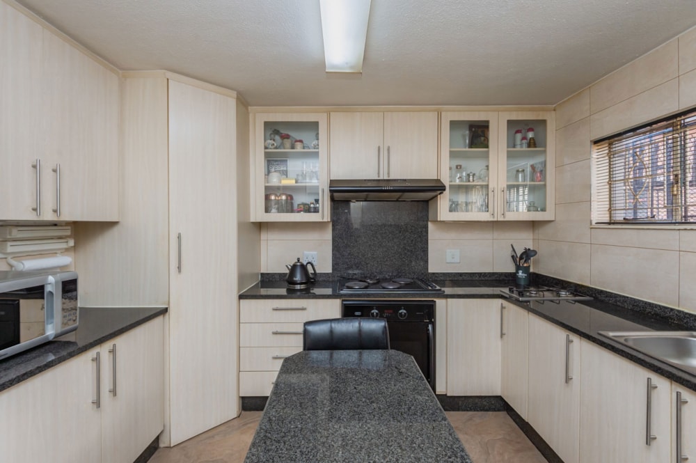 House for sale in Lenasia - 1GV1698971 House for sale in Lenasia - 1GV1698971