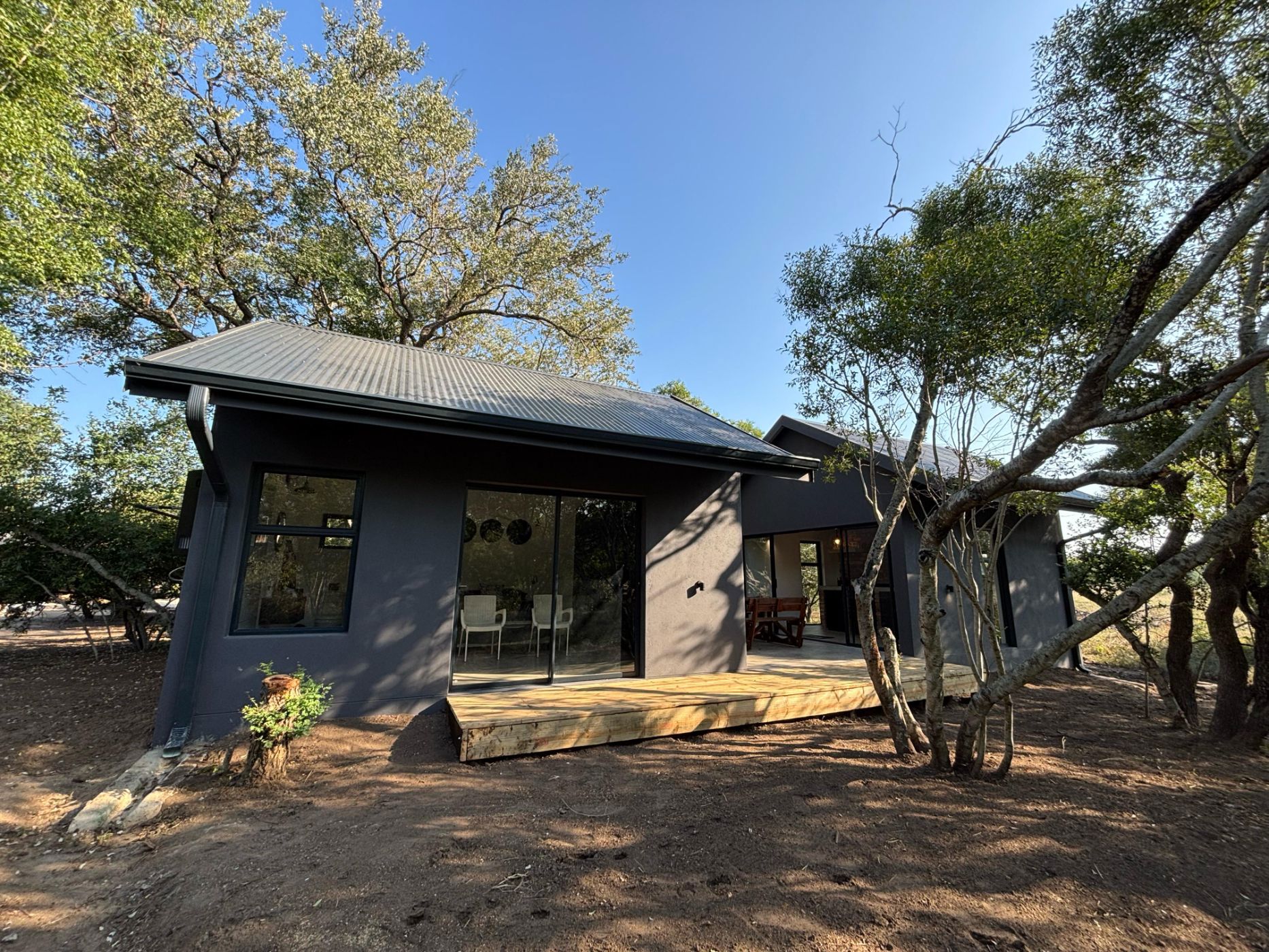 Cottage let in Moditlo Nature Reserve - 1HS1698395