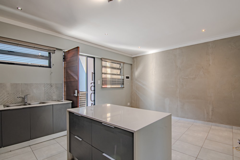 Apartment for sale in Brooklyn, Pretoria East - PT1698473 Apartment for sale in Brooklyn, Pretoria East - PT1698473