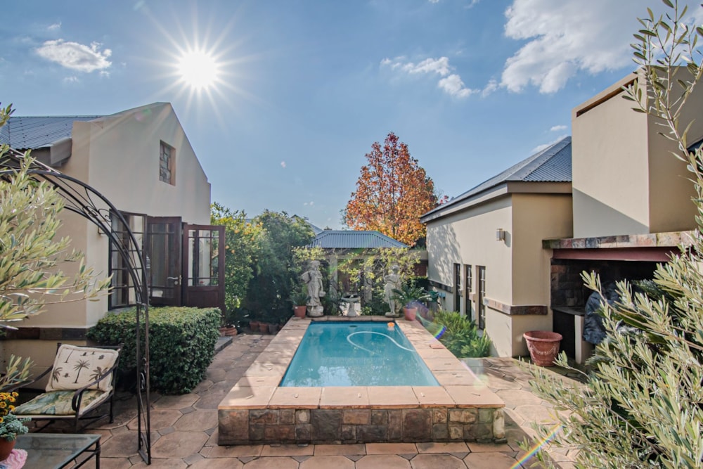 Security estate home sold in Heritage Hill Estates - CN1698736 Security estate home sold in Heritage Hill Estates - CN1698736