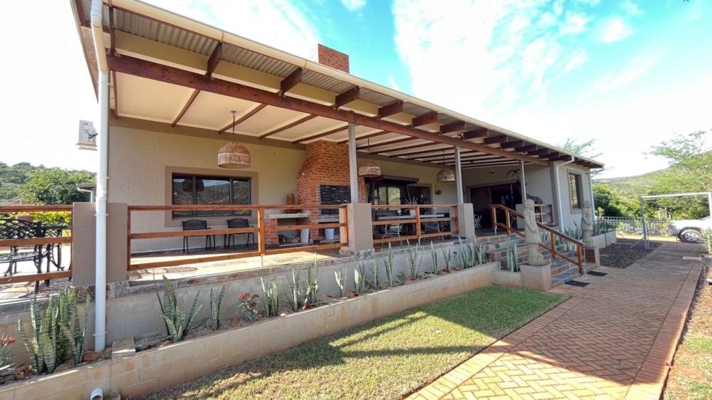 Smallholding for sale in Patensie - 1JF1701419