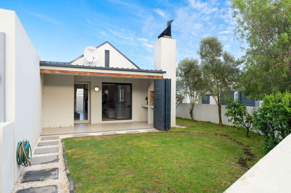 House sold in Aan de Wijnlanden - ST1700337 House sold in Aan de Wijnlanden - ST1700337