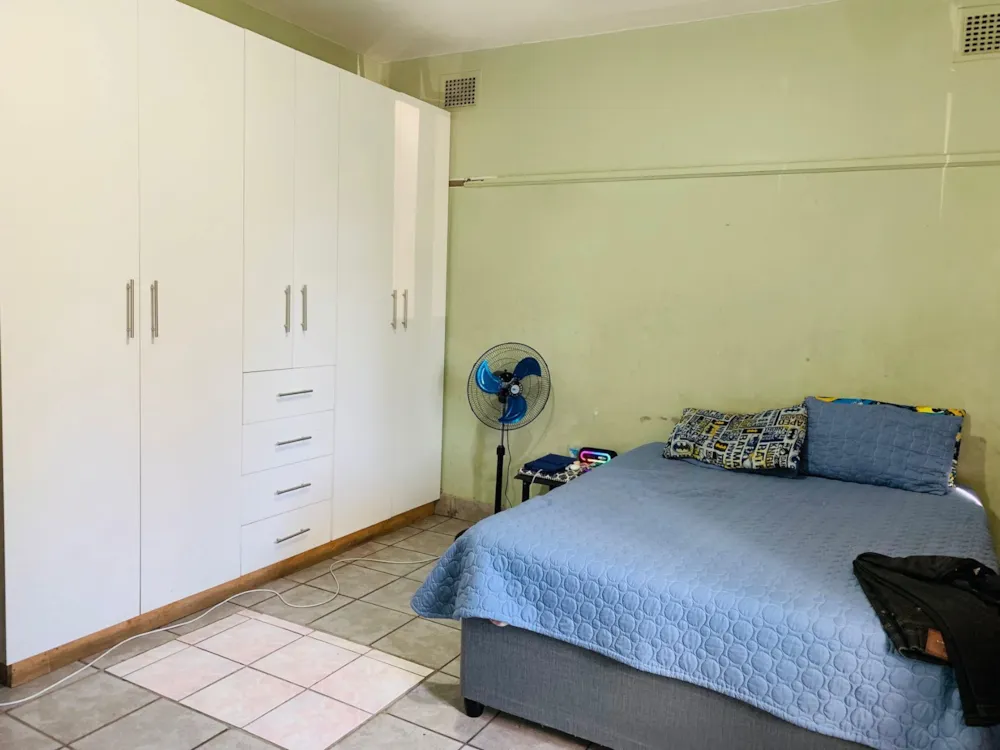 Apartment for sale in Bulwer, Durban - 1DA1702490 Apartment for sale in Bulwer, Durban - 1DA1702490