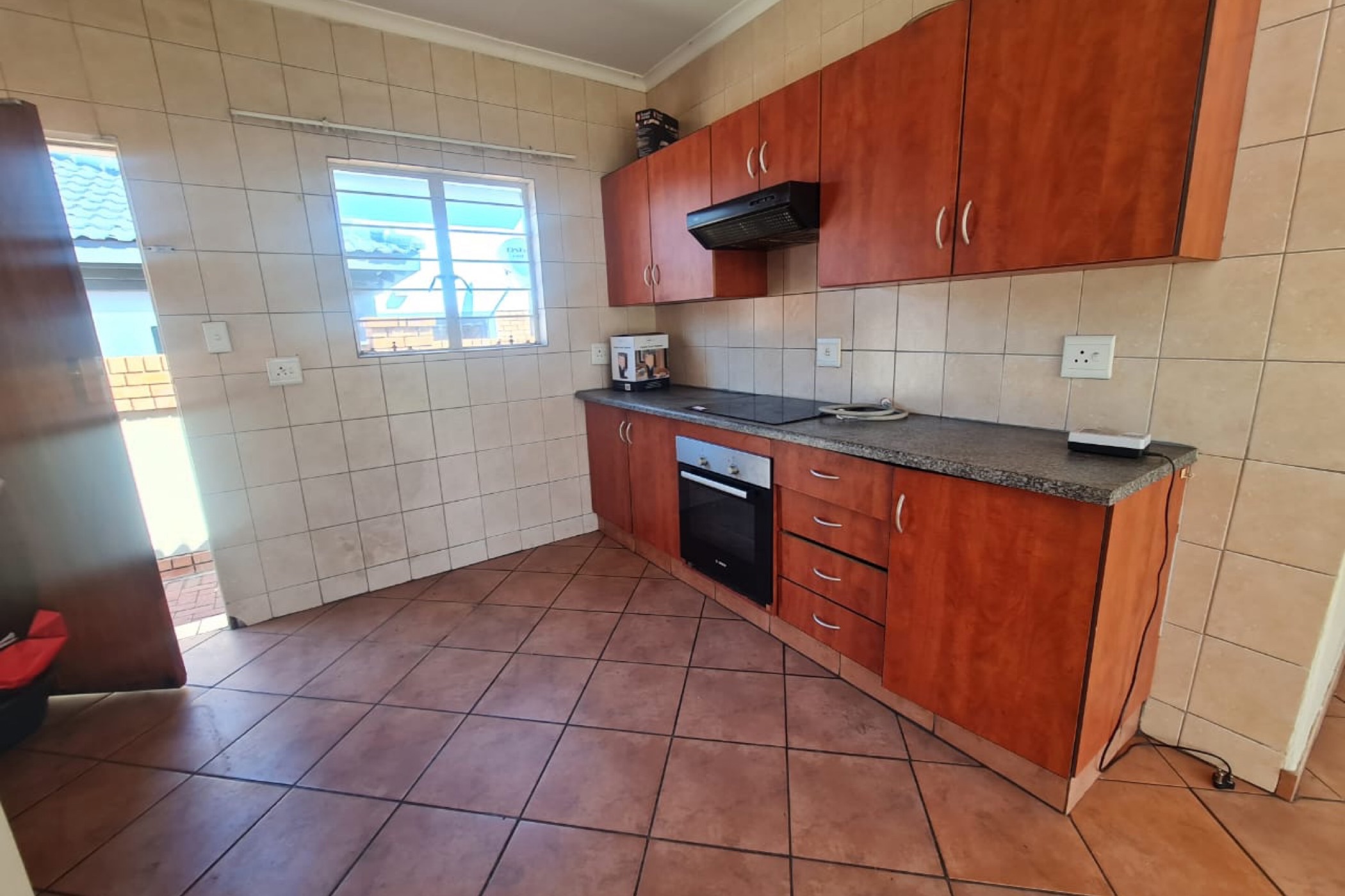 Security complex home for sale in Reyno Ridge - 1WD1699669