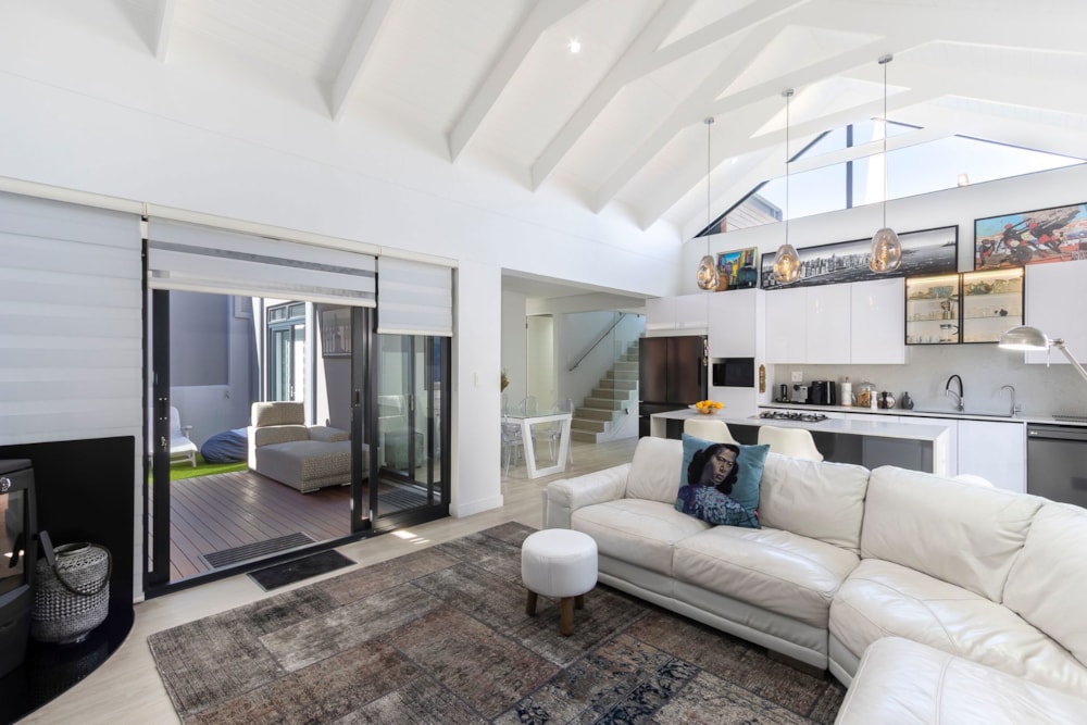 House for sale in Helena Heights - SW1699933