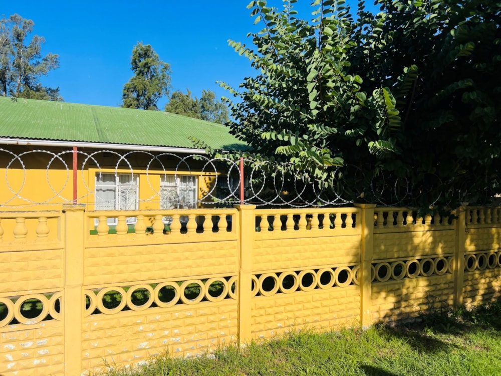 House for sale in King Williams Town (Qonce) - 1MH1699240