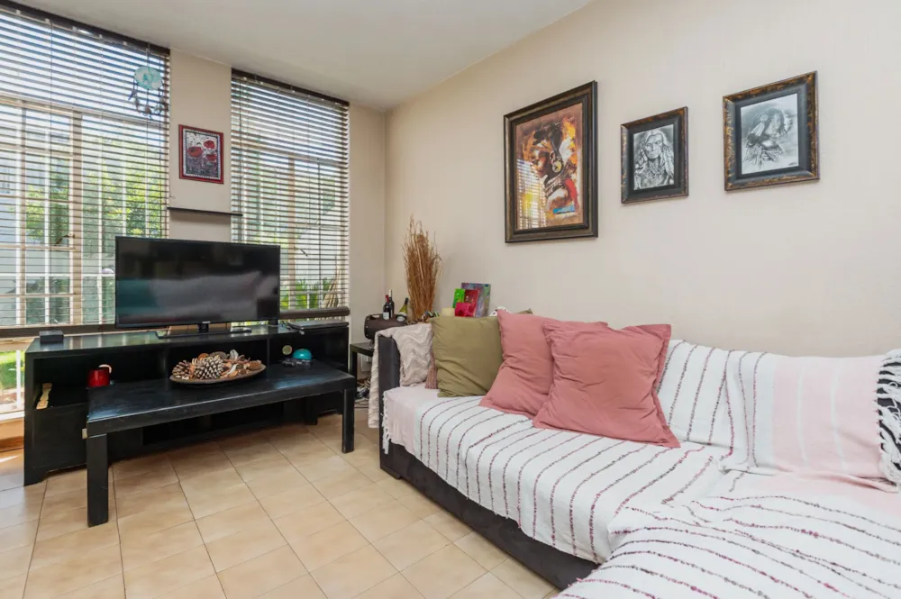 Townhouse sold in Eastleigh - BED1699585 Townhouse sold in Eastleigh - BED1699585