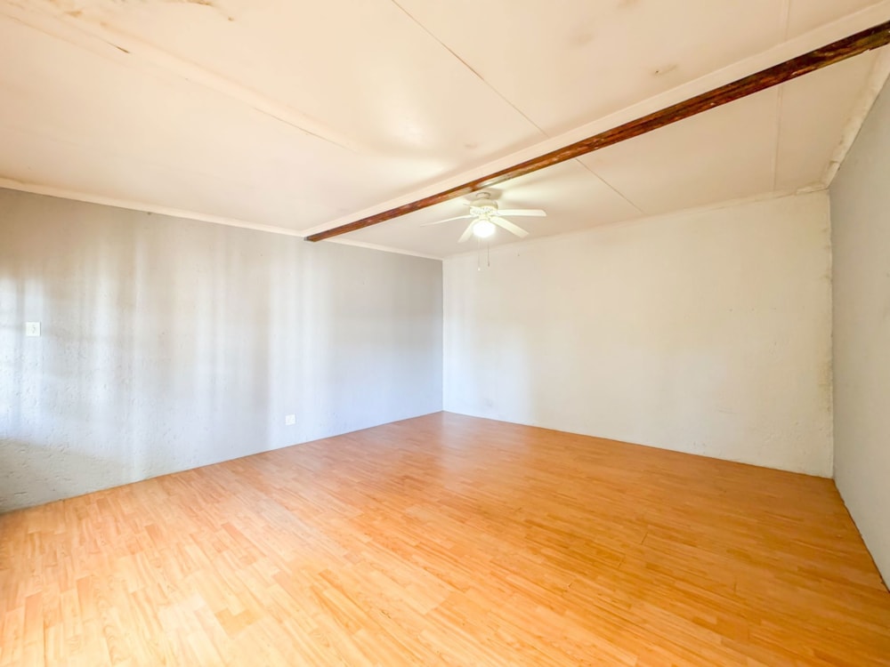 Commercial business for sale in Nimrod Park - KTP1699525