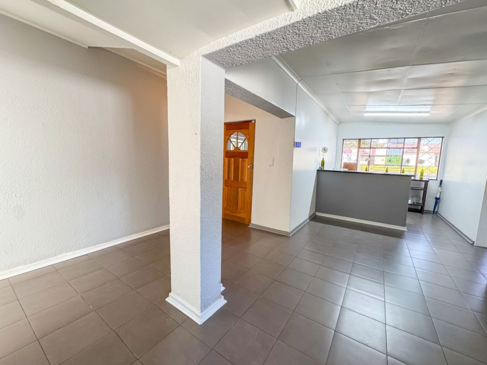 Commercial business for sale in Nimrod Park - KTP1699525