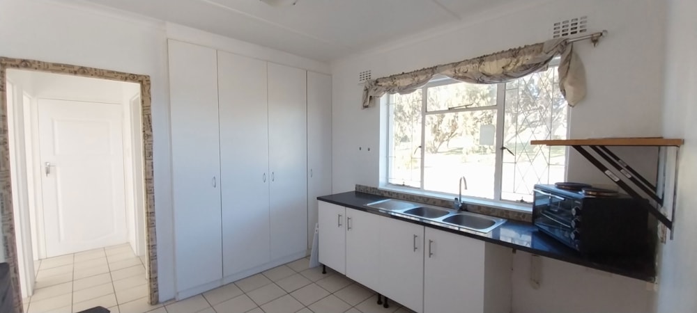 Apartment let in Sun Valley, Fish Hoek - FHL1699549 Apartment let in Sun Valley, Fish Hoek - FHL1699549