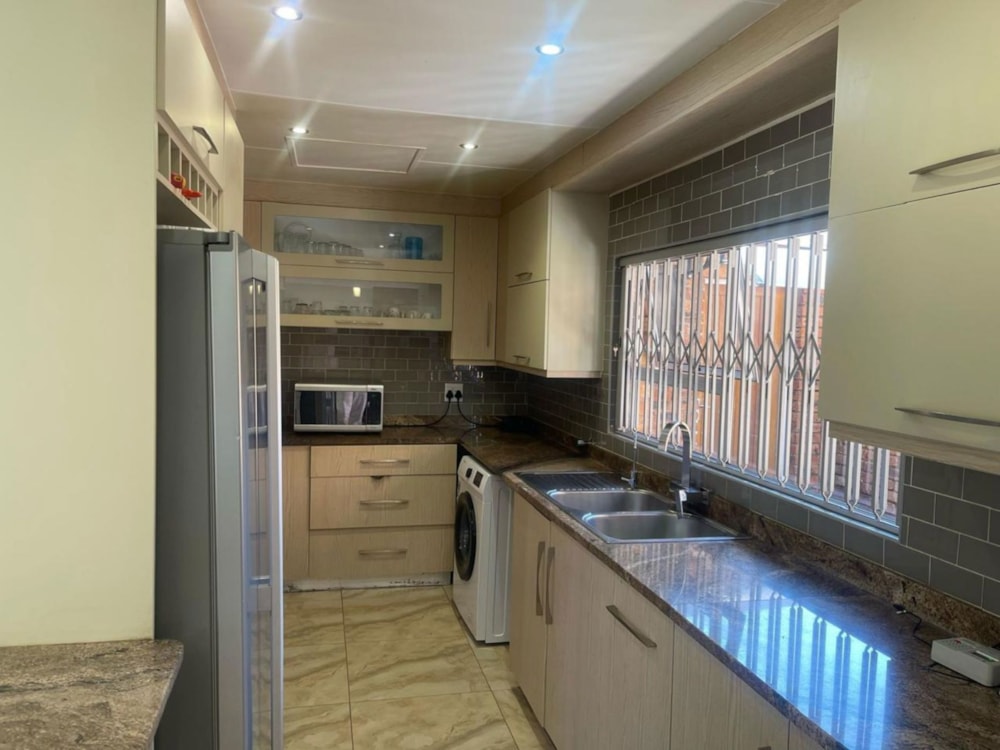 Double-storey house let in Glen Marais - ENL1699632 Double-storey house let in Glen Marais - ENL1699632