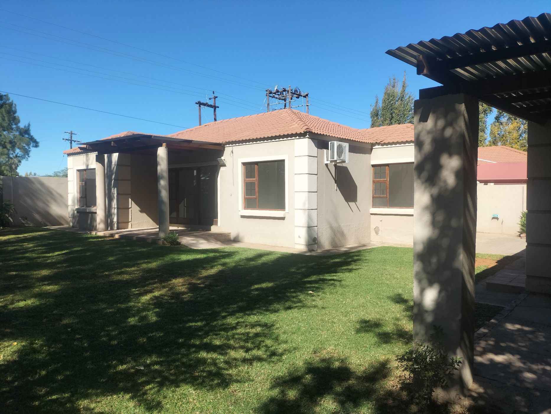 Security complex home for sale in Douglas - 1KJ1700258
