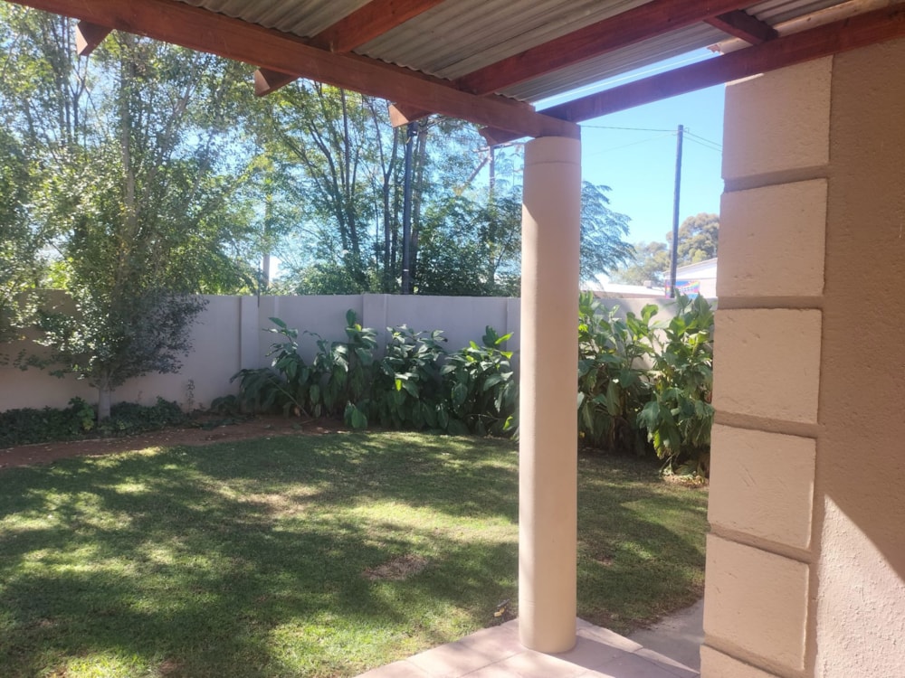 Security complex home for sale in Douglas - 1KJ1700258 Security complex home for sale in Douglas - 1KJ1700258