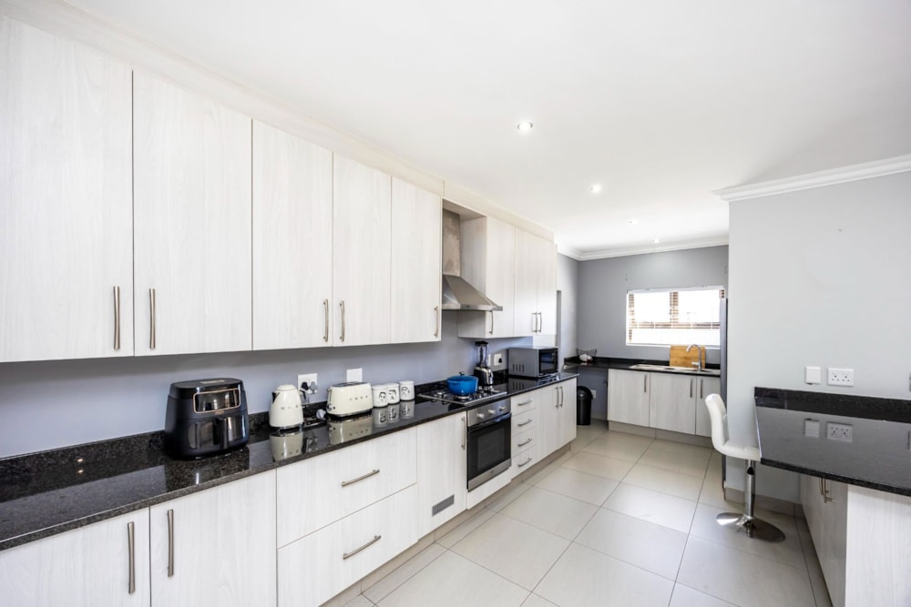 Townhouse for sale in Gonubie - 1EZ1699623