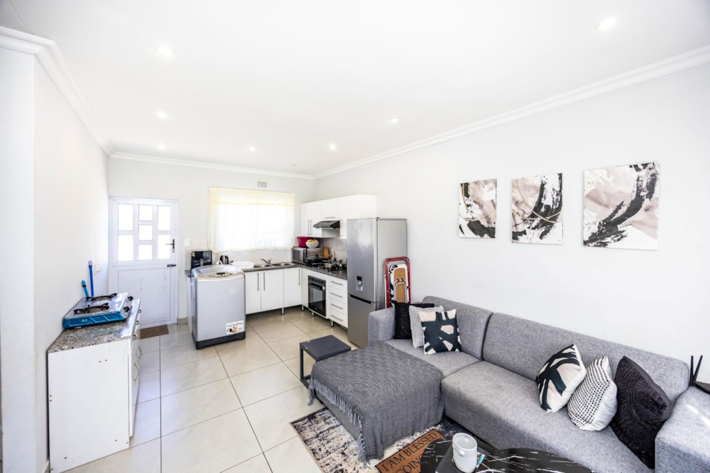 Townhouse for sale in Gonubie - 1EZ1699651