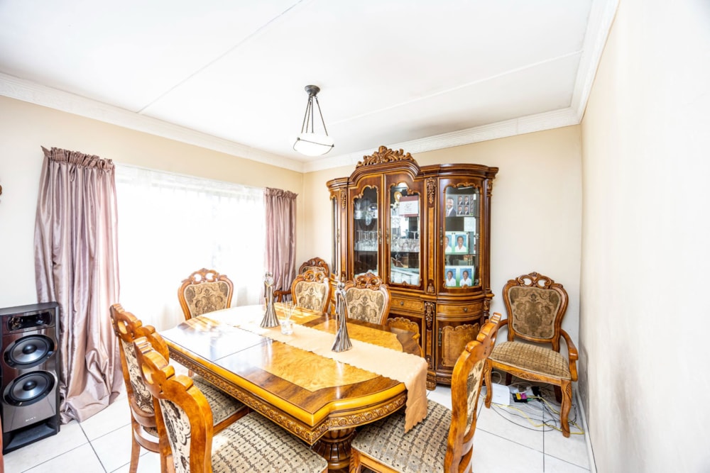 House for sale in Chiselhurst - 1EZ1702272 House for sale in Chiselhurst - 1EZ1702272