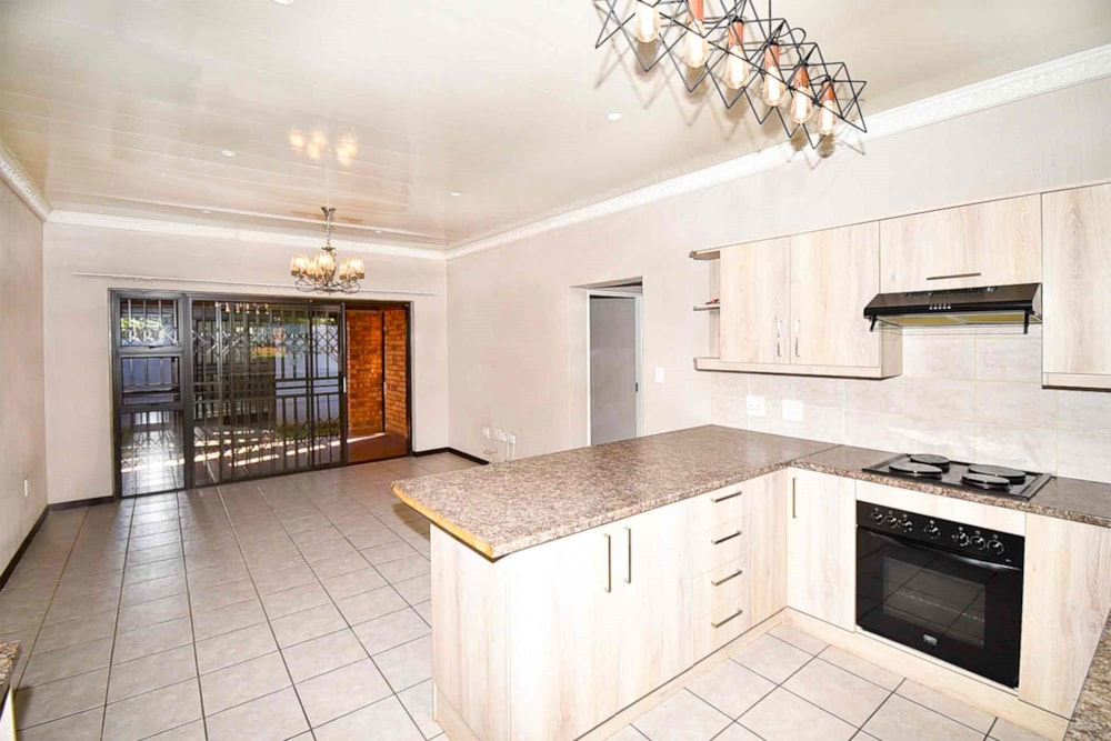 Townhouse sold in Wilgeheuwel - RAN1699863 Townhouse sold in Wilgeheuwel - RAN1699863