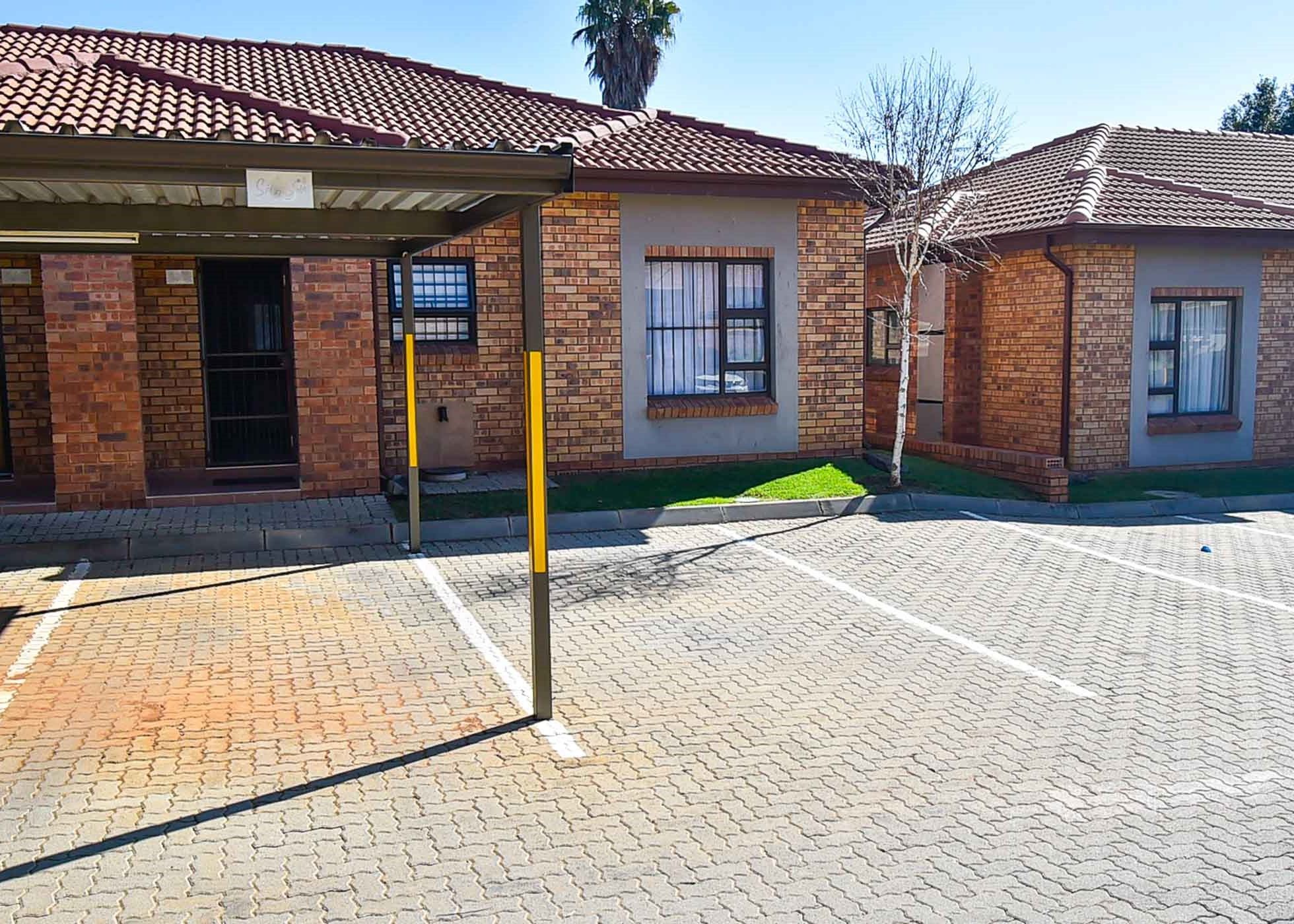 Townhouse sold in Wilgeheuwel - RAN1699863