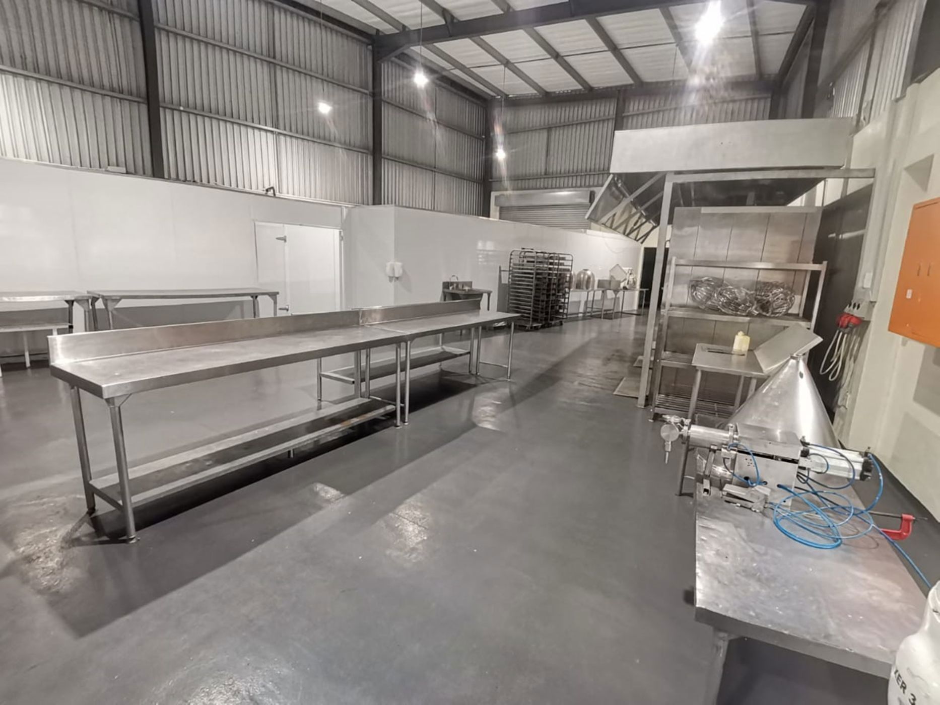 Commercial Building to rent in Verulam - 1DA1699751