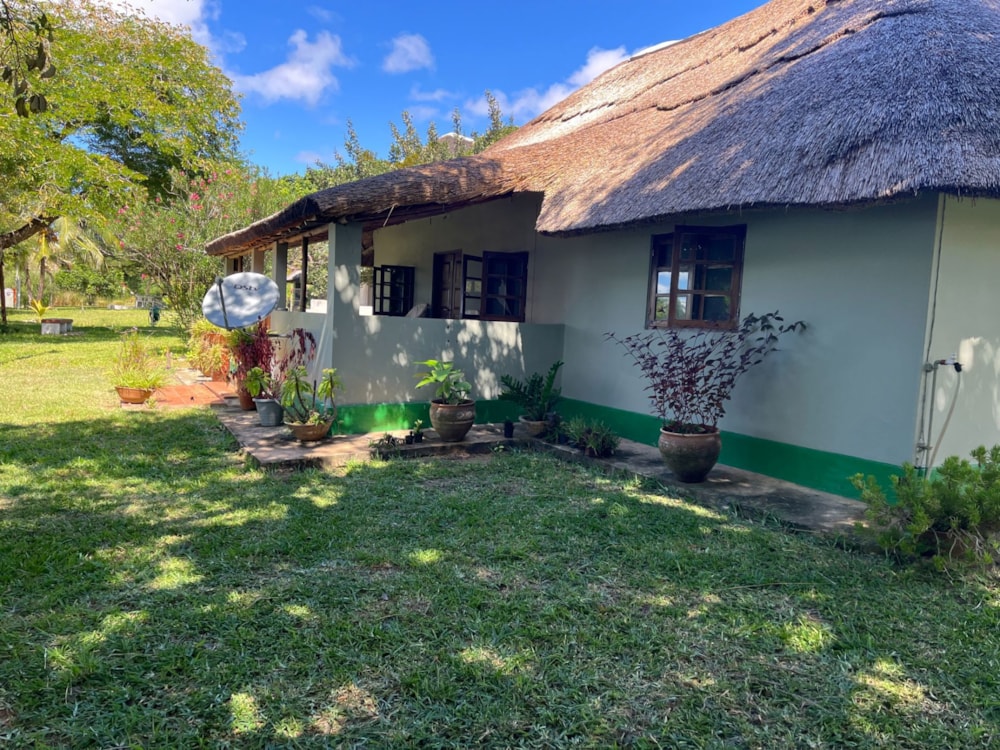 House to rent in Inhassoro, Mozambique - 3MQ1700139